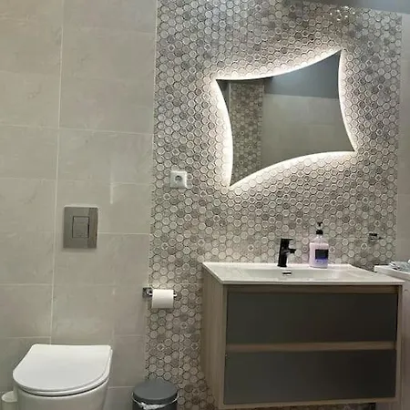 Black Eagle Apartment