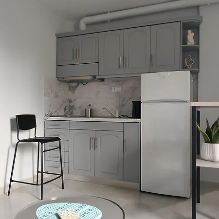Black Eagle Apartment