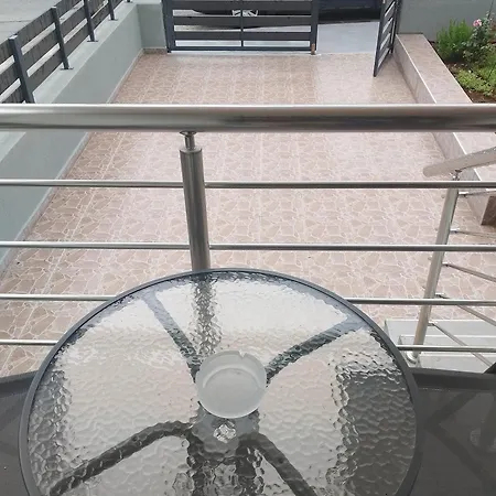 Black Eagle 公寓 德拉玛